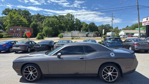 2015 Dodge Challenger SXT