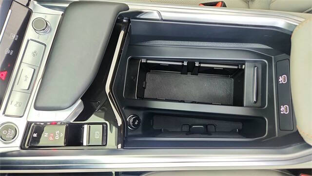 2024 Audi Q8 e-tron quattro Prestige