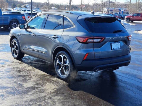 2026 Ford Escape Hybrid ST-Line Select