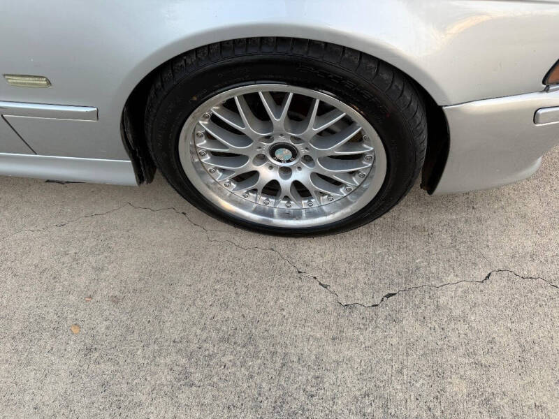 2001 BMW 5 Series 530i