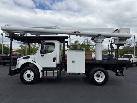 2019 Freightliner M2 106