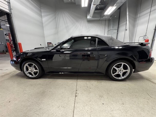 2003 Ford Mustang