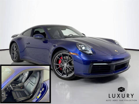 2022 Porsche 911 Carrera 4 GTS