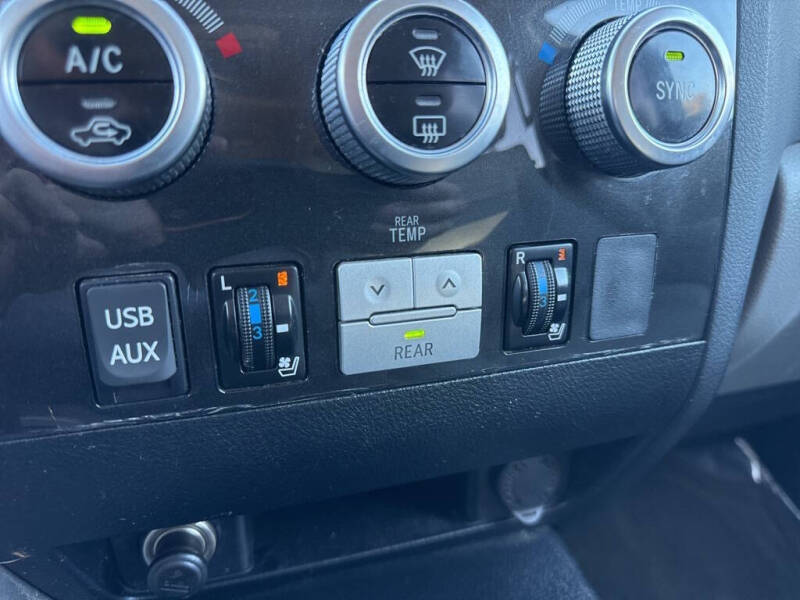 2013 Toyota Sequoia Platinum