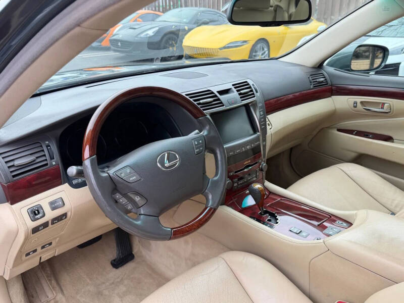 2007 Lexus LS 460