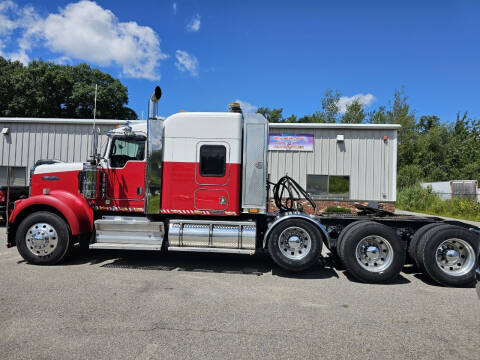 2008 Kenworth W900 for sale at GRS Auto Sales and GRS Recovery in Hampstead NH