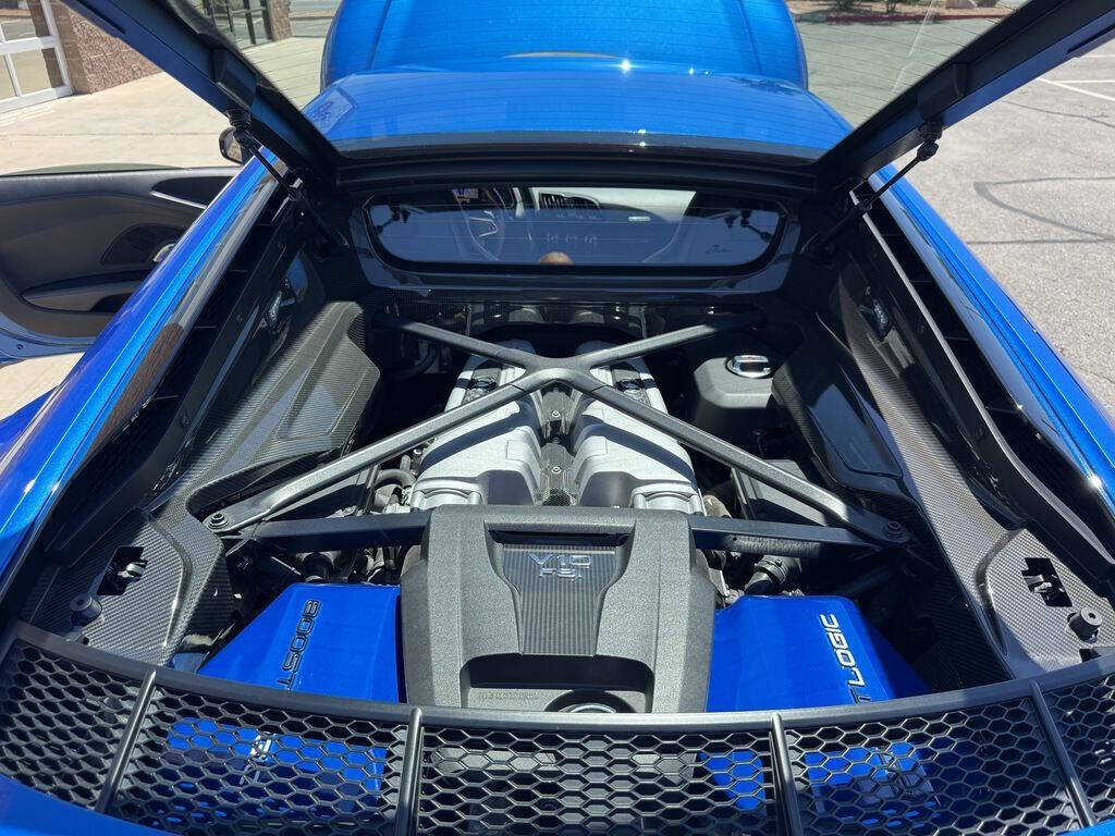 2017 Audi R8 30