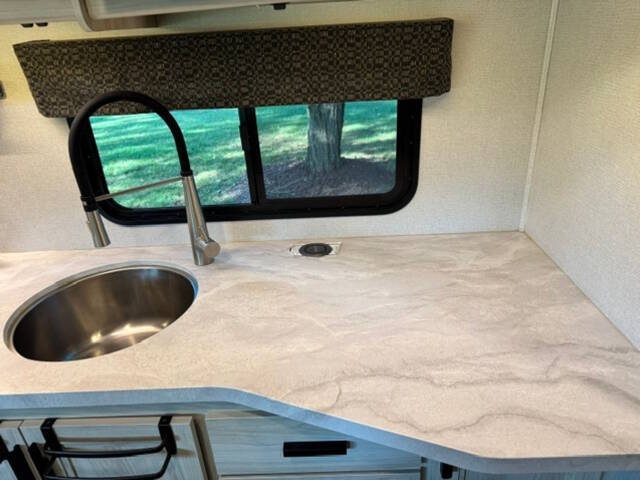 2021 Forest River Sunseeker 2550DLEC