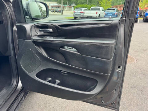 2017 Dodge Grand Caravan SE