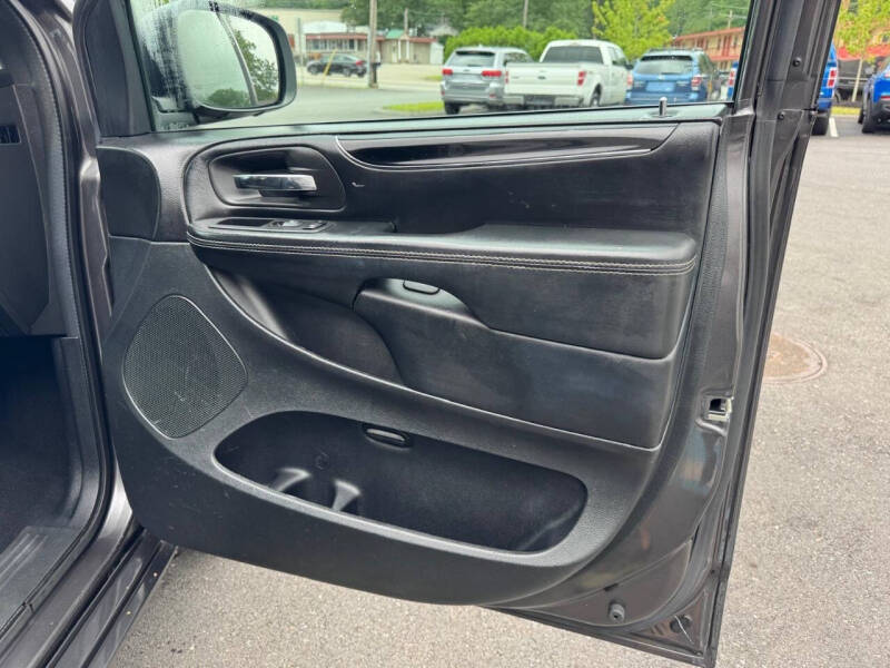 2017 Dodge Grand Caravan SE