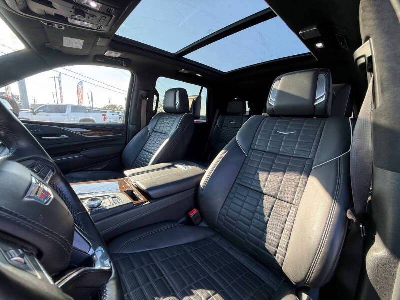 2023 Cadillac Escalade Sport Platinum