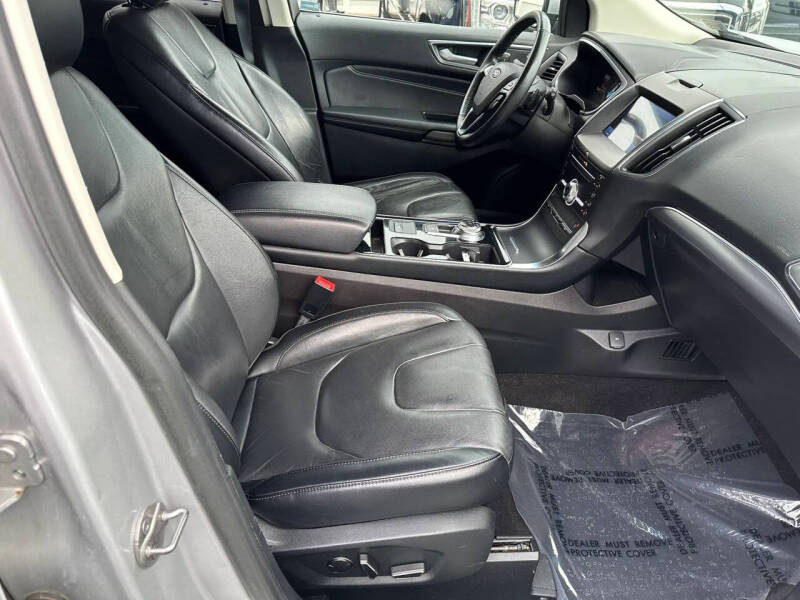 2019 Ford Edge Titanium