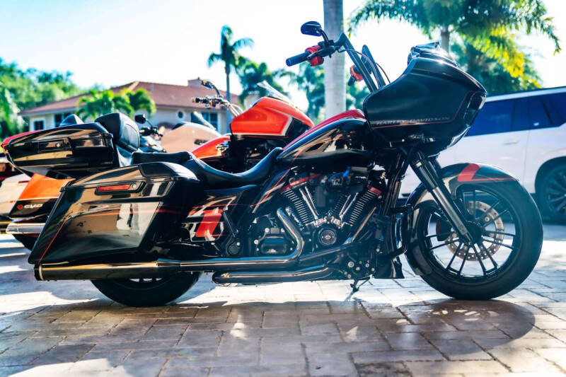 2018 Harley-Davidson FLTRXSE CVO Road Glide