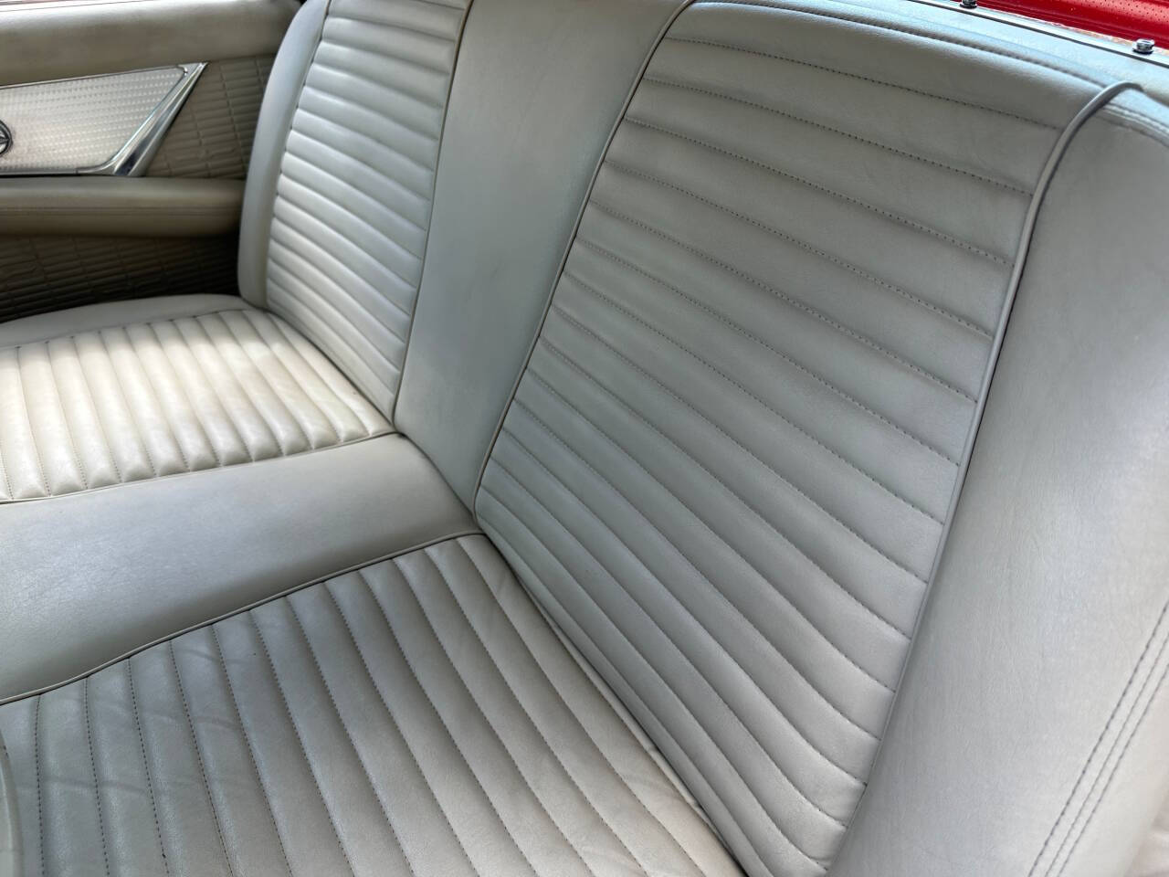 1957 Ford Thunderbird 24