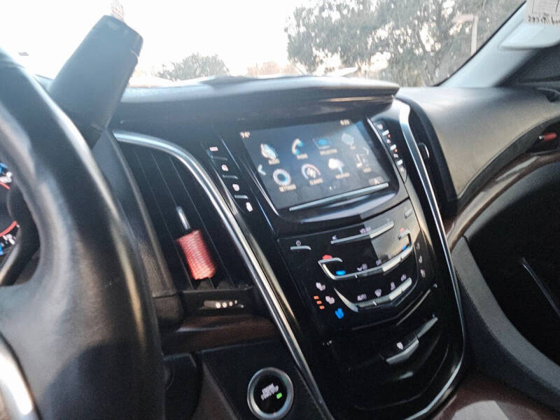 2017 Cadillac Escalade ESV Premium Luxury