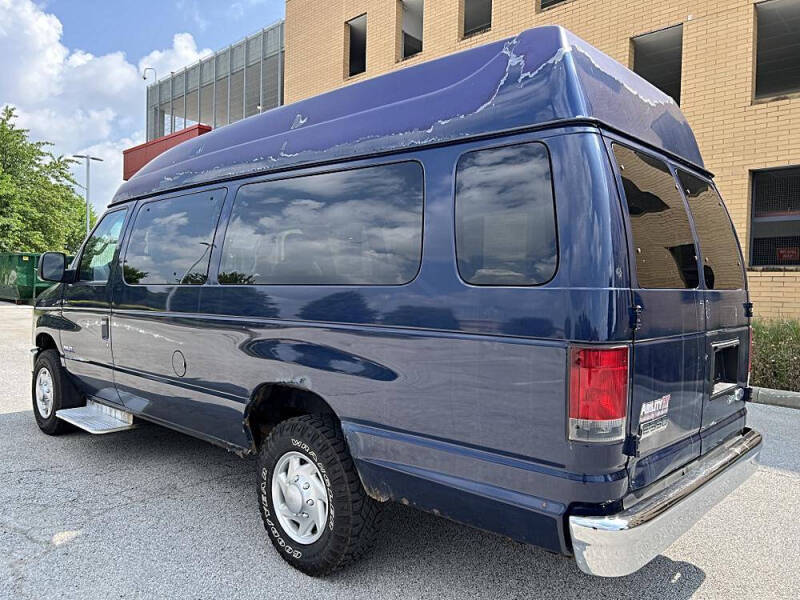 2009 Ford E-Series E-350 SD