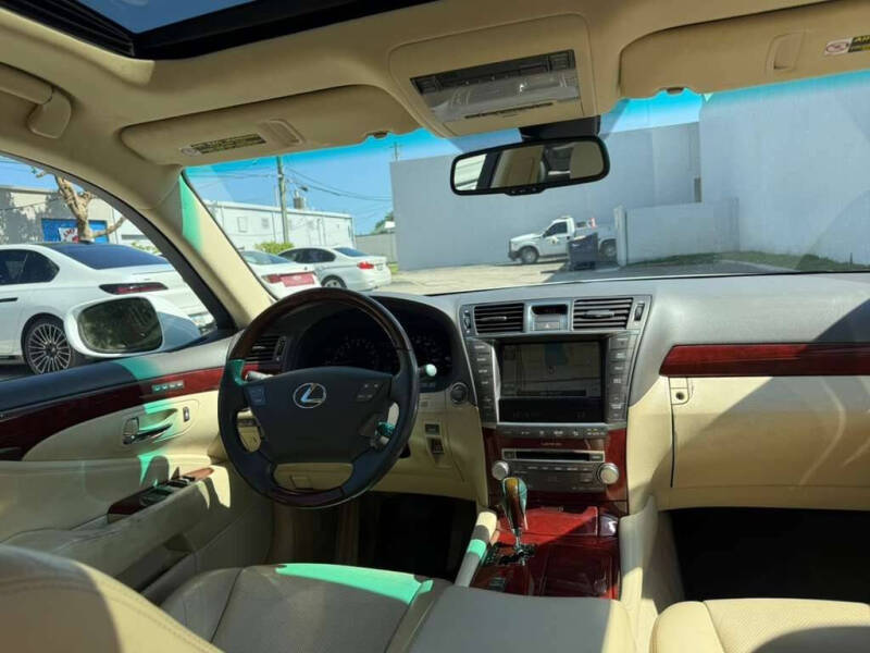 2010 Lexus LS 460