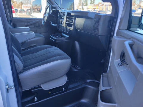 2024 GMC Savana 2500