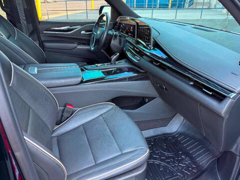 2023 Cadillac Escalade Sport