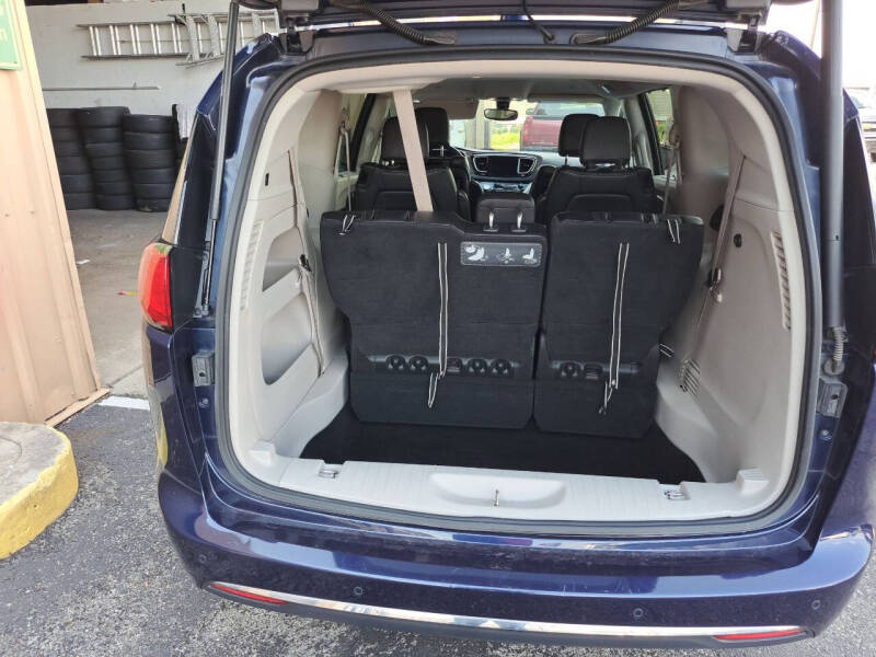 2018 Chrysler Pacifica Touring L Plus