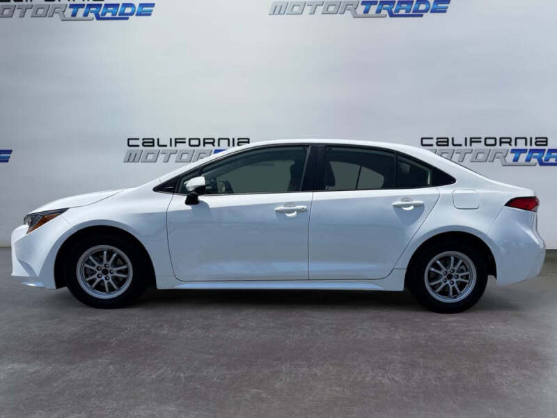 2022 Toyota Corolla Hybrid LE