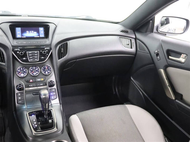 2016 Hyundai Genesis Coupe