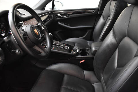 2022 Porsche Macan