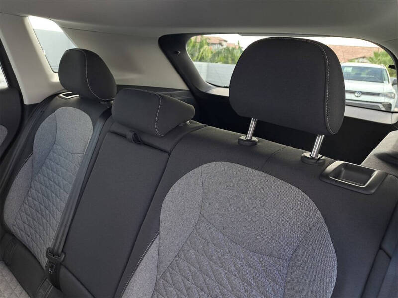 2025 Volkswagen Tiguan S 4Motion