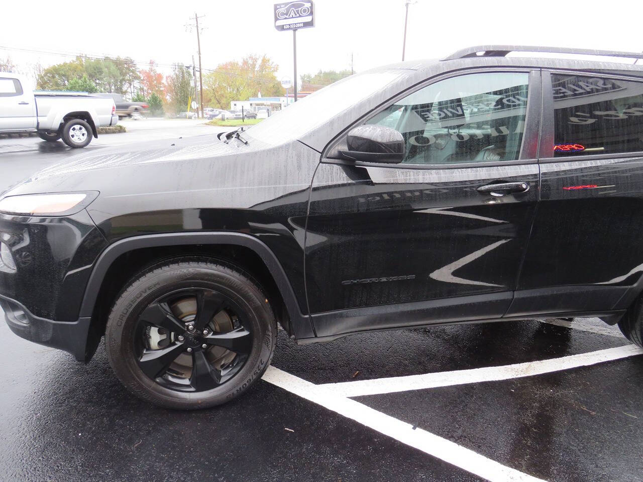 2018 Jeep Cherokee for sale at Colbert's Auto Outlet in Hickory, NC