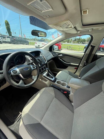 2014 Ford Focus SE