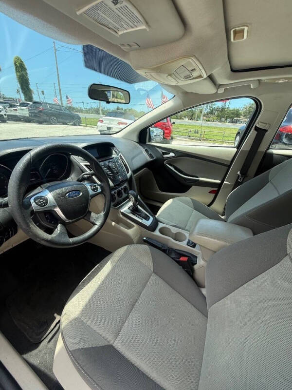 2014 Ford Focus SE