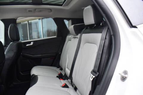 2026 Ford Escape Hybrid Platinum