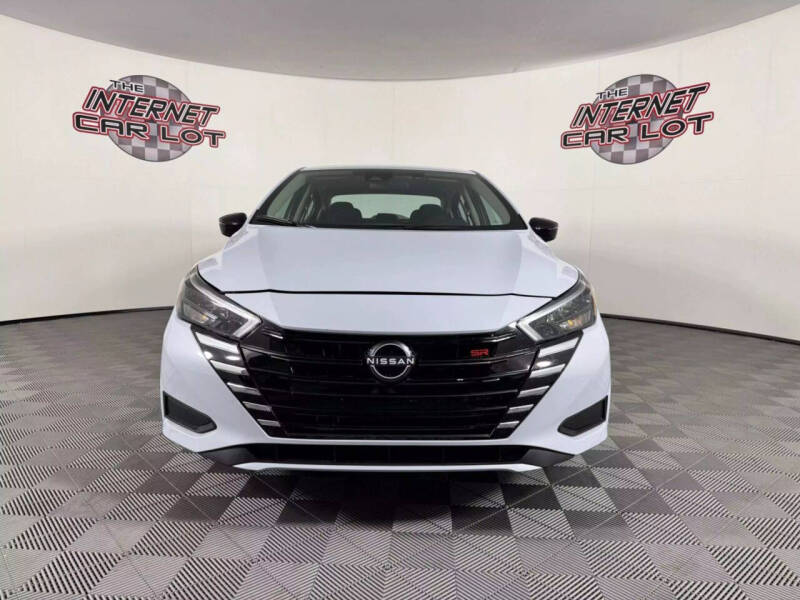 2025 Nissan Versa SR