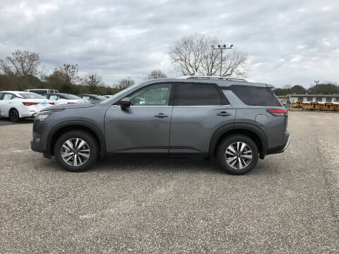 2025 Nissan Pathfinder SL