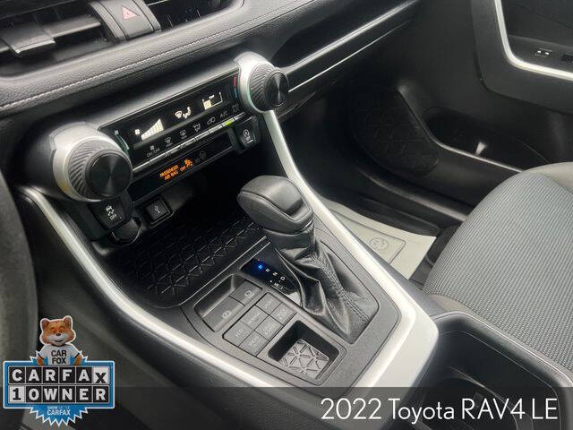 2022 Toyota RAV4 LE