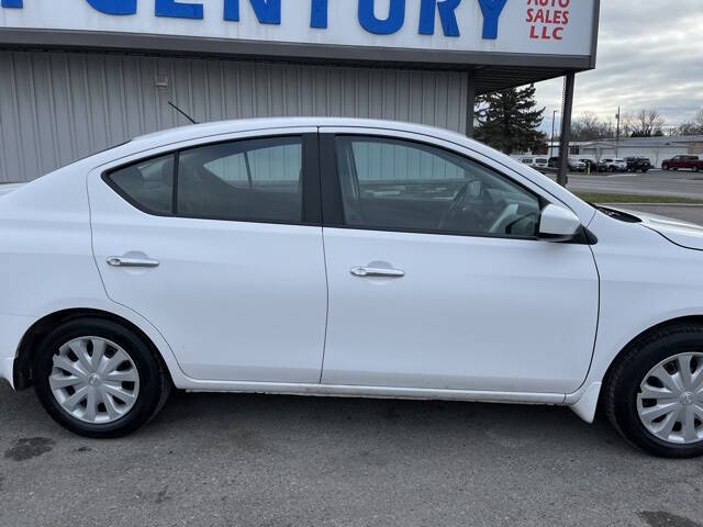 2015 Nissan Versa 1.6 S