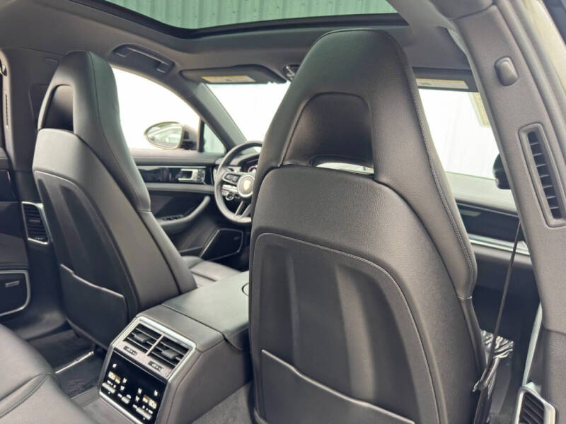 2022 Porsche Panamera