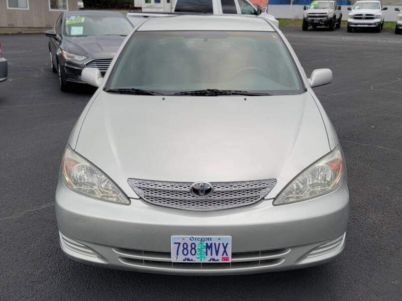 2004 Toyota Camry LE