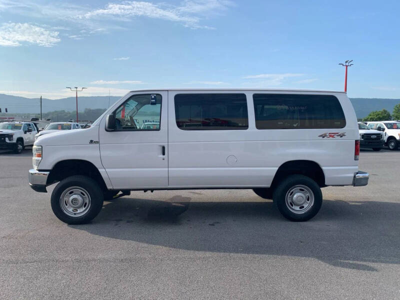 2013 Ford E-Series E-350 SD XLT