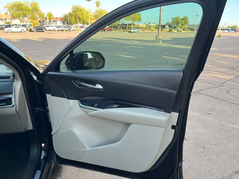 2020 Cadillac XT4 Luxury