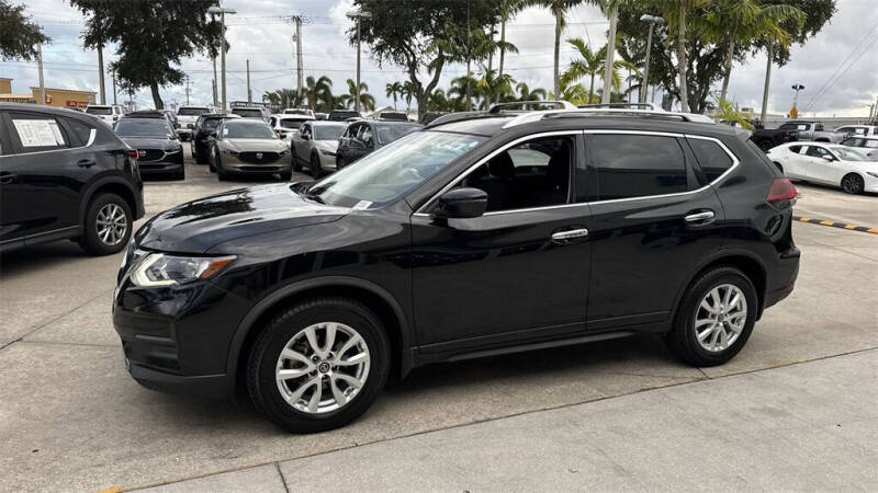 2020 Nissan Rogue SV