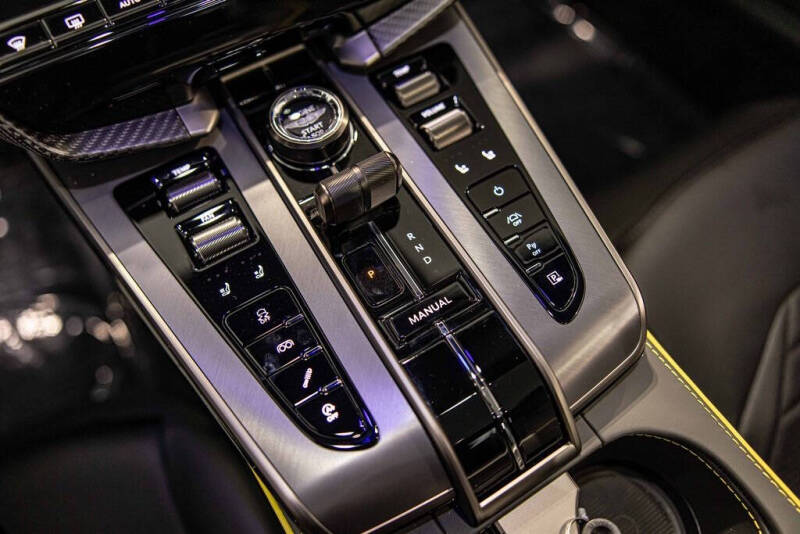 2026 Aston Martin Vanquish