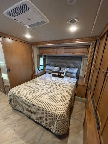 2017 Winnebago Forza 36G
