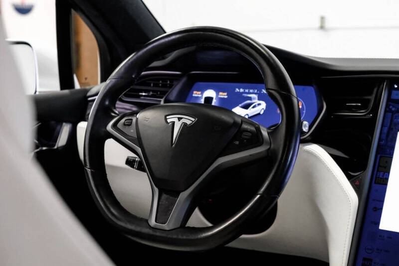 2020 Tesla Model X Long Range