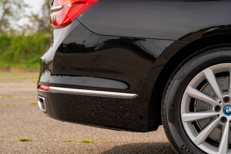 2018 BMW 7 Series 740e xDrive iPerformance