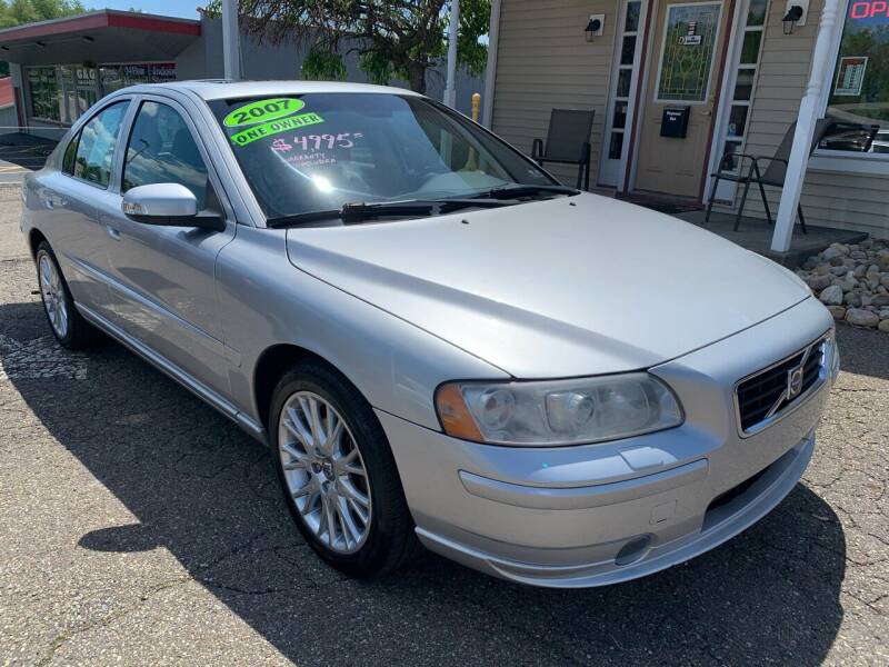 2007 Volvo S60 for sale at G & G Auto Sales in Steubenville OH
