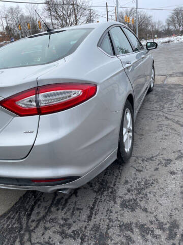 2014 Ford Fusion SE