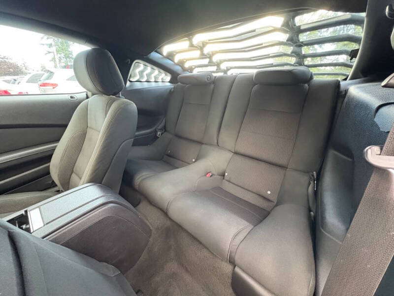 2014 Ford Mustang V6