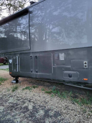 2012 Dynamax Trilogy