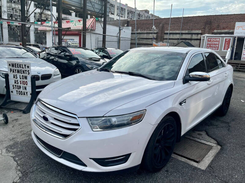 2013 Ford Taurus Limited photo 4